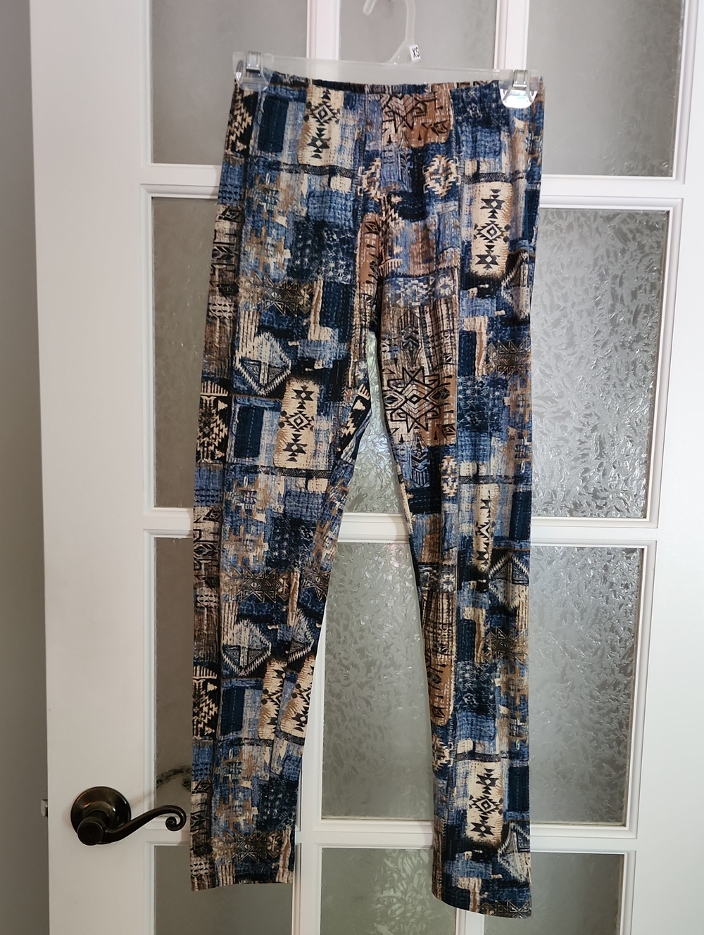 2 for 25$***Hot Kiss Blue and Tan Aztec Print Leggings